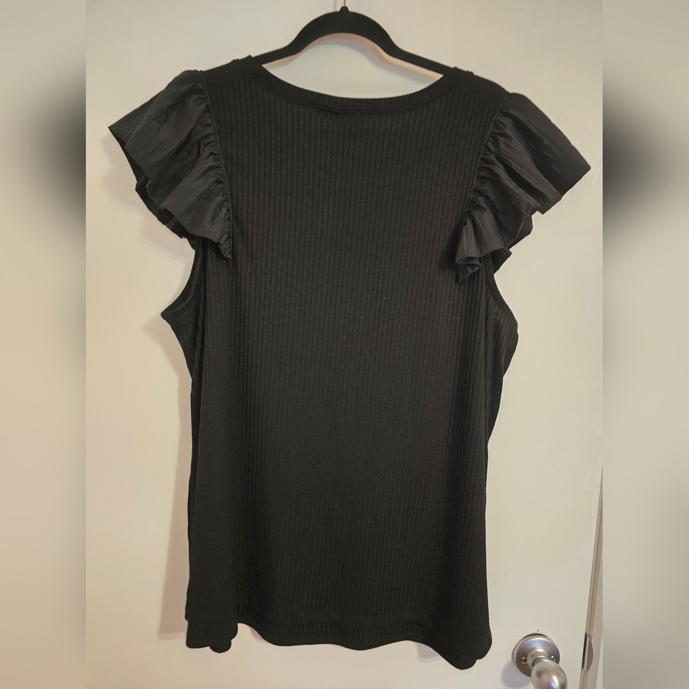 Torrid Black Ruffle Sleeve Top 4x - Picture 4 of 6